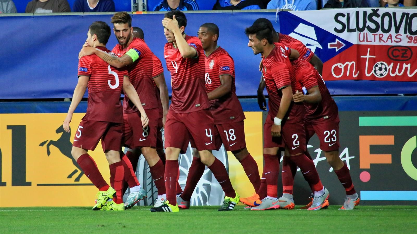 Португалия англия евро. Португалия и Англия. Корея Португалия. Portugal vs. Portugal vs Ghana.