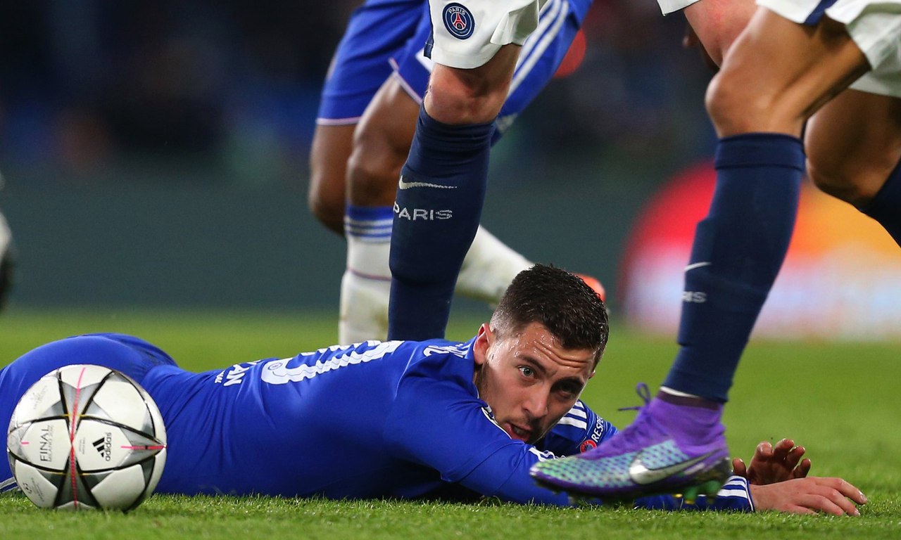 Eden Hazard bulge