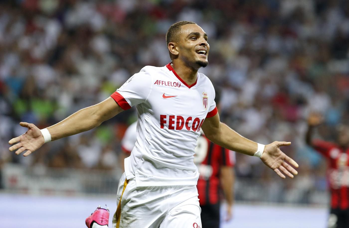 Дали монако. Kurzawa Monaco. Курзава по английский. Layvin Kurzawa Monaco. Курзава молодой Монако в повязке на голове.