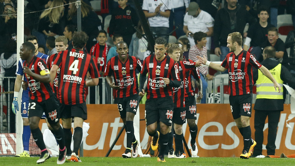 Ницца реймс. Футболисты OGC nice. Реймс Ницца. Реймс Ницца счёт. 1 Ницца.