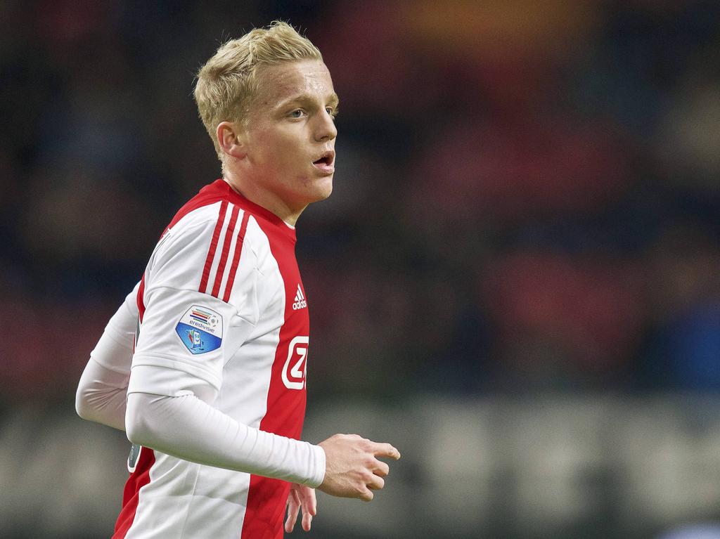 Ван де ро. Донни Ван де Бек. Ван де Бек. Davy Klaassen футболист. Van de Beek в Аяксе.